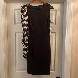 Tahari black dress w scarf. Size 4